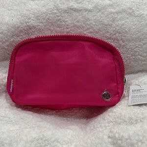 Everywhere Belt Bag 1L, Bright pink hue.